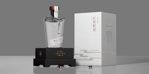 悟境創(chuàng)意丨匠心造物，酒韻天成——匠人酒業(yè)白酒包裝設(shè)計的哲學(xué)與美學(xué)